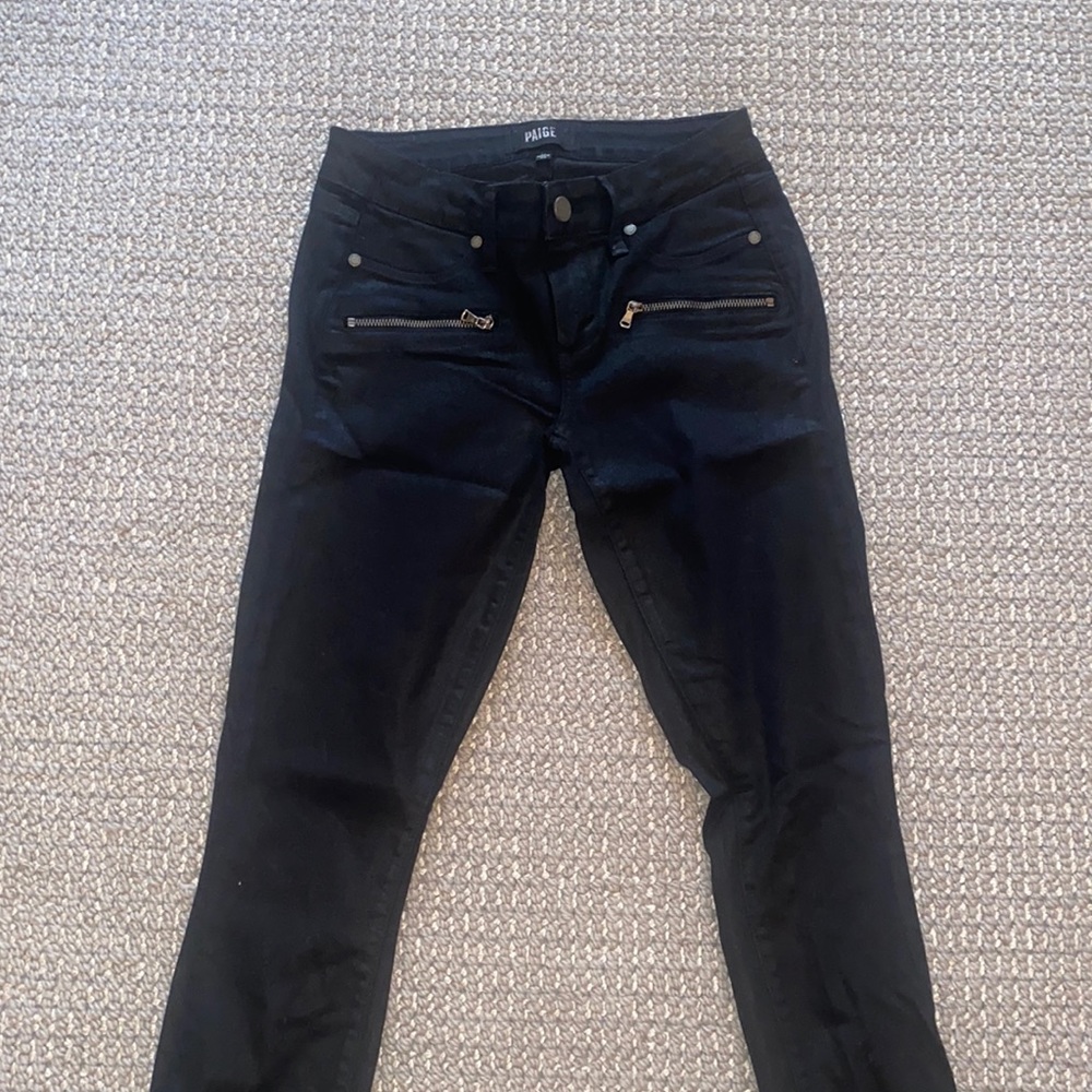 Paige jeans. Jane zip style. 25